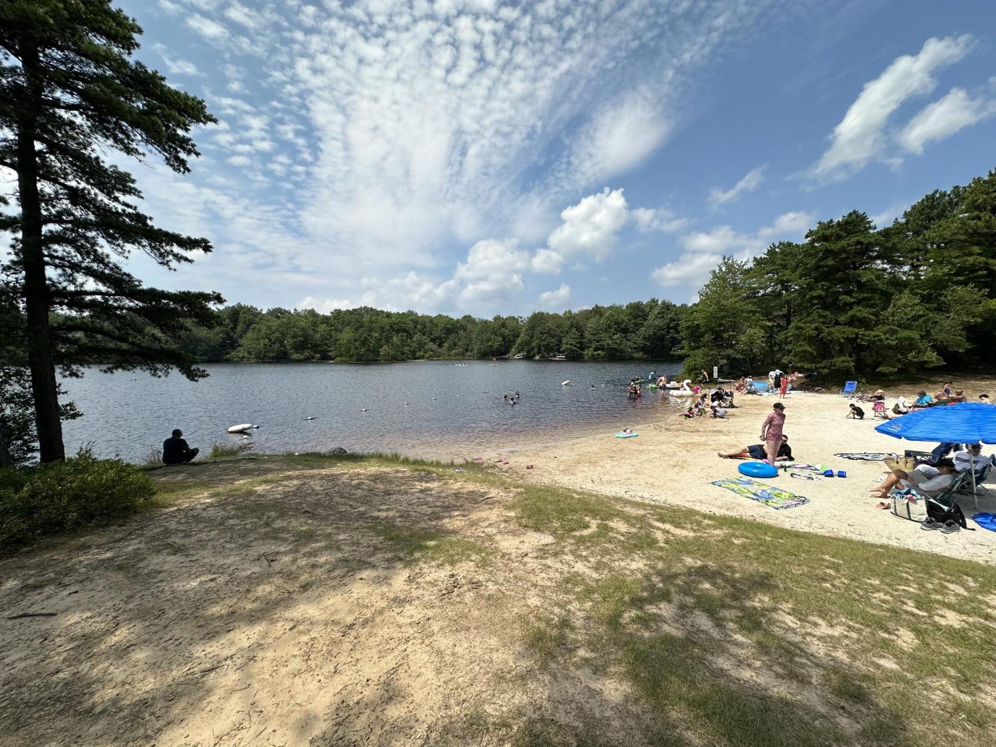 Wow!! Ultimate Pocono Retreat, Hot Tub, Game Room, Deck, Lakes, Skiing, Pools Long Pond Dış mekan fotoğraf